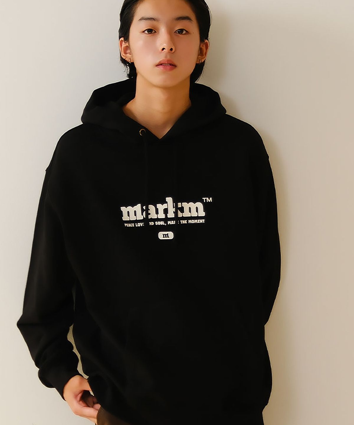 마크엠(MARKM) 스몰 로고 베이직 후디 (MJIBH8201)