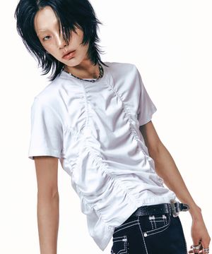 [0055] 프론트 셔링 반팔 티셔츠 (White)