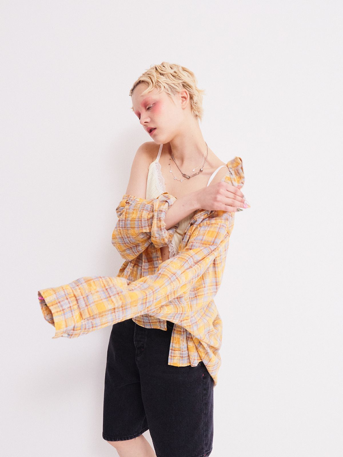 에즈이프 캘리(ASIF CALIE) NEW DIRTYWASHING OVERFIT CHECK SHIRT YELLOW