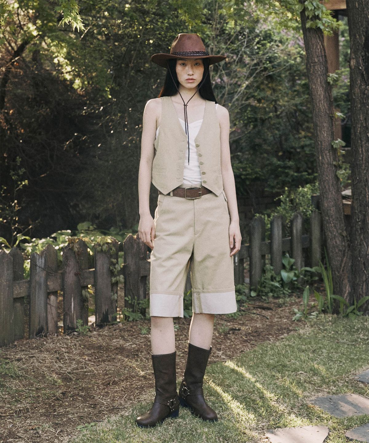 프롬웨얼(FROMWHERE) CUFFS COTTON MIDI PANTS BEIGE
