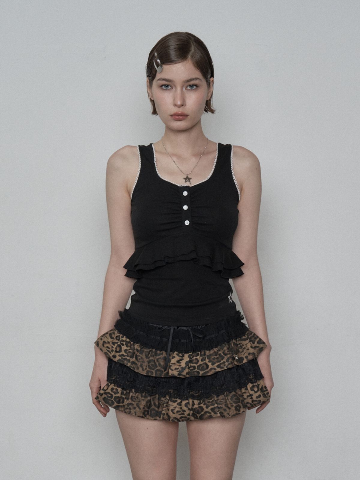 셋업이엑스이(SETUP-EXE) LACE FRILL SLEEVELESS / BLACK