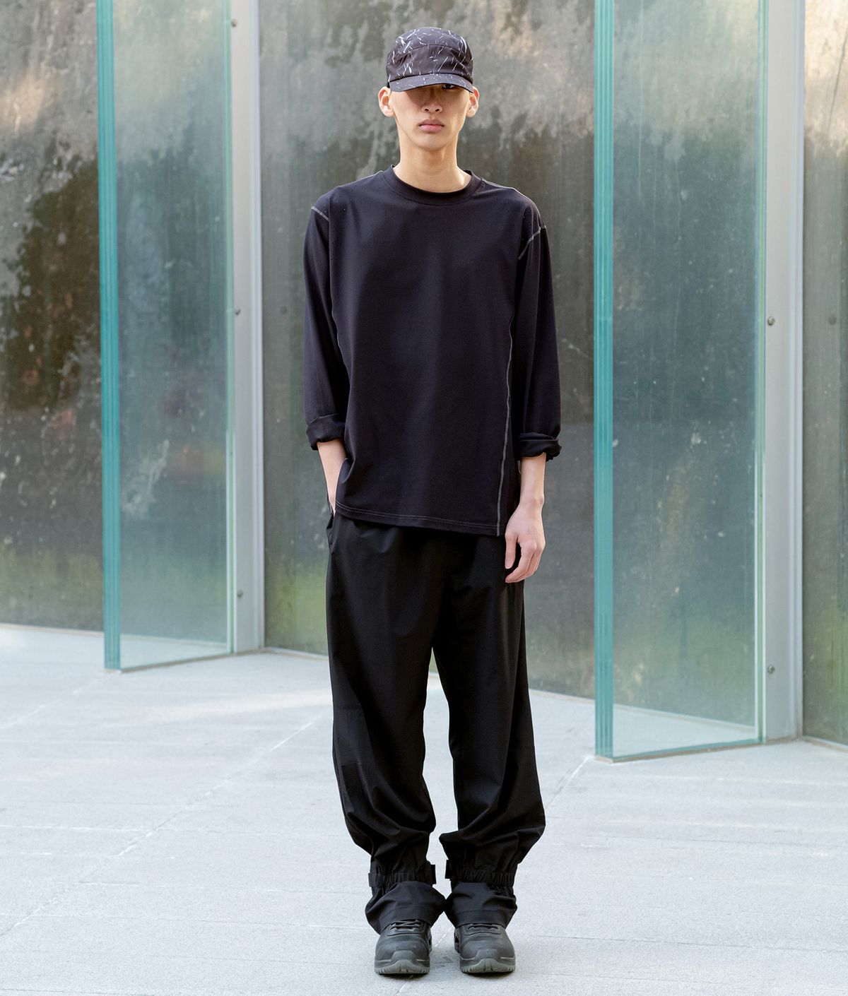 폼리쉬(FORMLICH) CONTRAST STITCH LS / BLACK