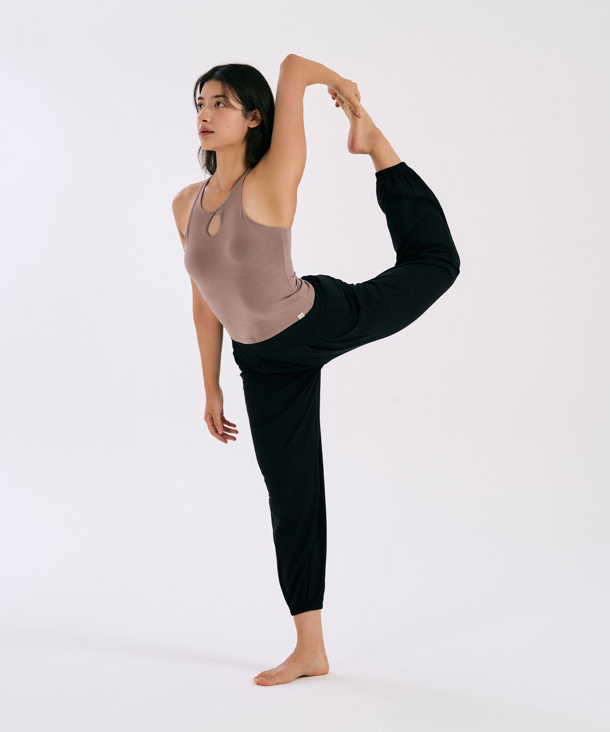 디야니(DHYANI) Sukha jogger pants (Black)