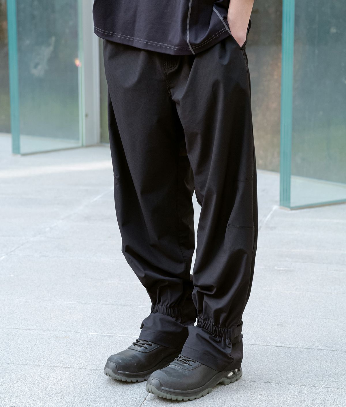 폼리쉬(FORMLICH) DUTY TRACK PANTS / BLACK