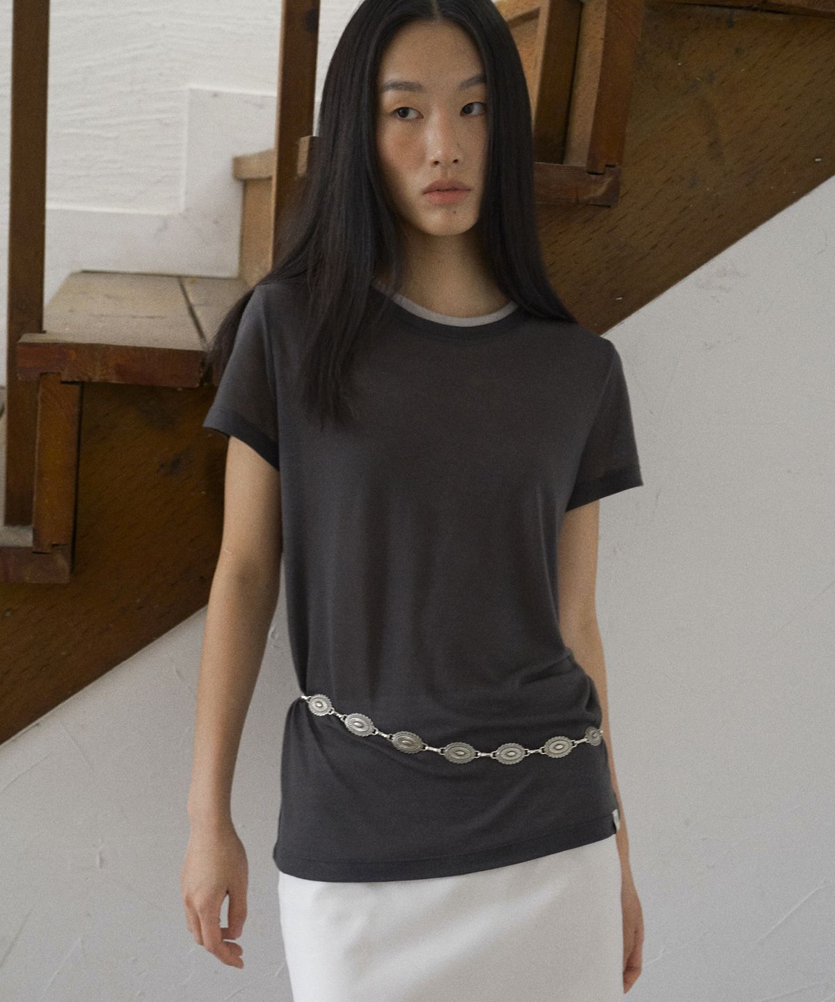 프롬웨얼(FROMWHERE) LAYERED NECK T-SHIRT CHARCOAL
