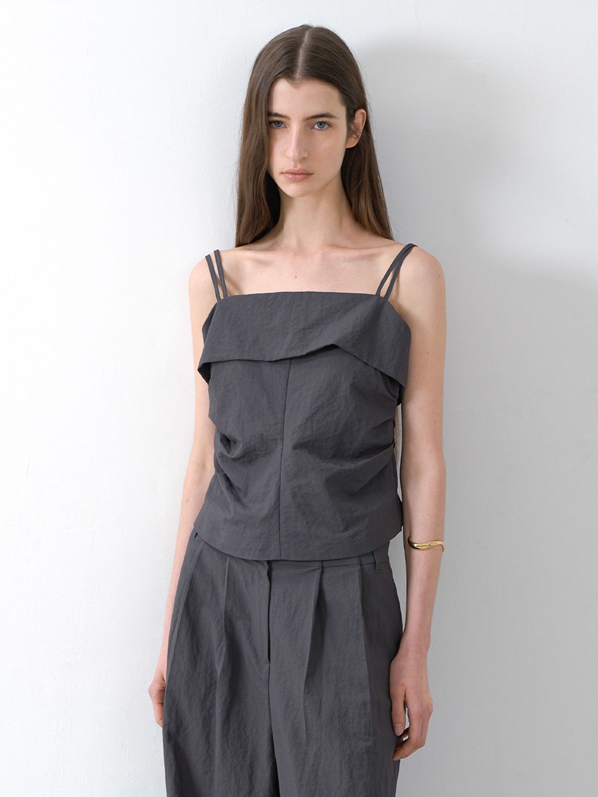 아틀리에 나인(ATELIER NAIN) MILA SET-UP SIDE SHIRRING TOP(BL-4333)