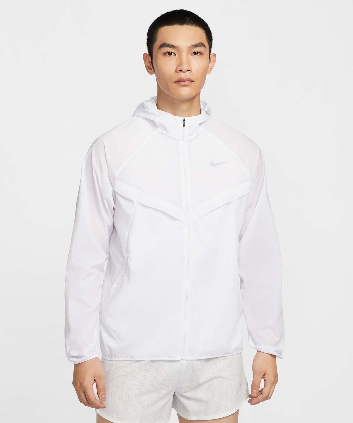 나이키(NIKE) 스트라이드 리펠 UV 러닝 재킷 M - 화이트 / HV4549-100