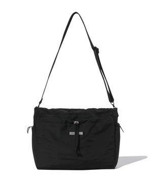 미디 스퀘어 크로스백(블랙)