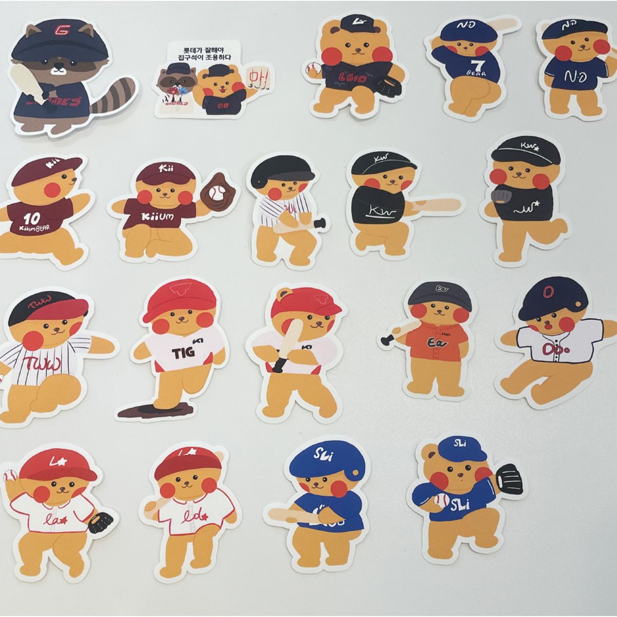 일레갈로(ILLREGALO) 베이스볼타운 리무버블 조각스티커 19종 단품