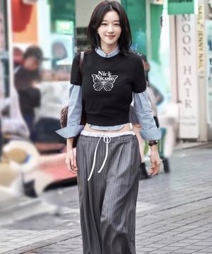 [서예지 PICK] STRIPE LAYERED PINTUCK SLACKS_CHARCOAL