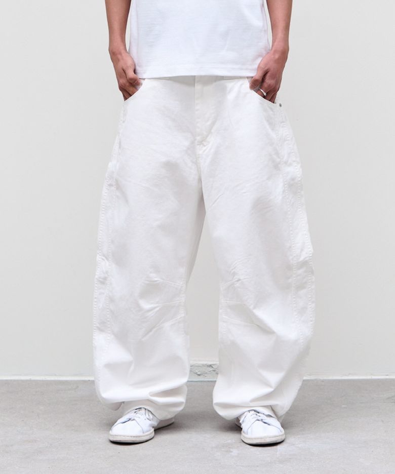 Technical Curved Jeans