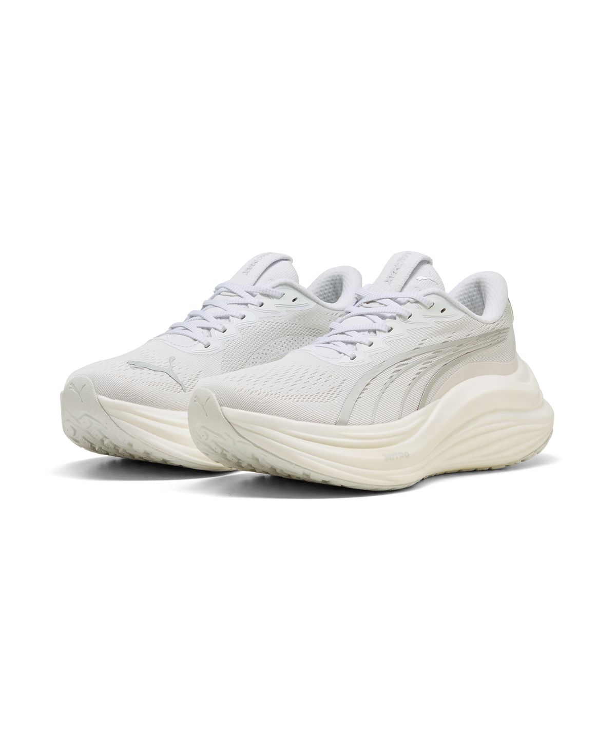 푸마(PUMA) 매그맥스 나이트로 우먼스 - 화이트:실버 / 310089-06