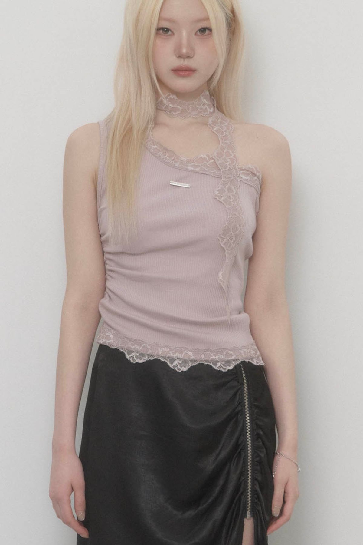 에트오소메(ETRE AU SOMMET) Lace One-shoulder Top (Indy Pink)