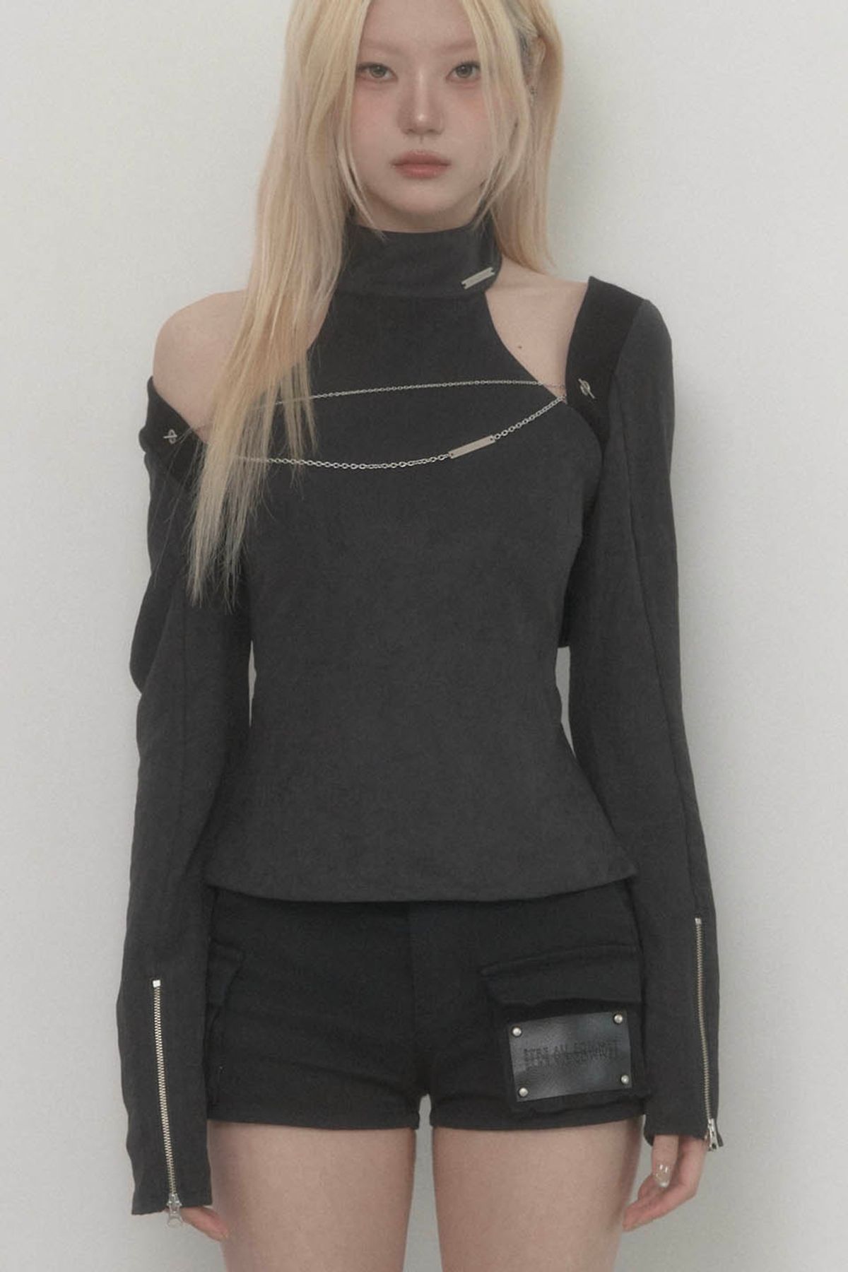 에트오소메(ETRE AU SOMMET) On-Off Chain Bolero Cardigan (Black)