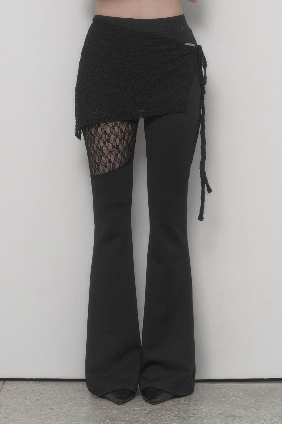 에트오소메(ETRE AU SOMMET) See Through Lace Lap Bootcut Pants