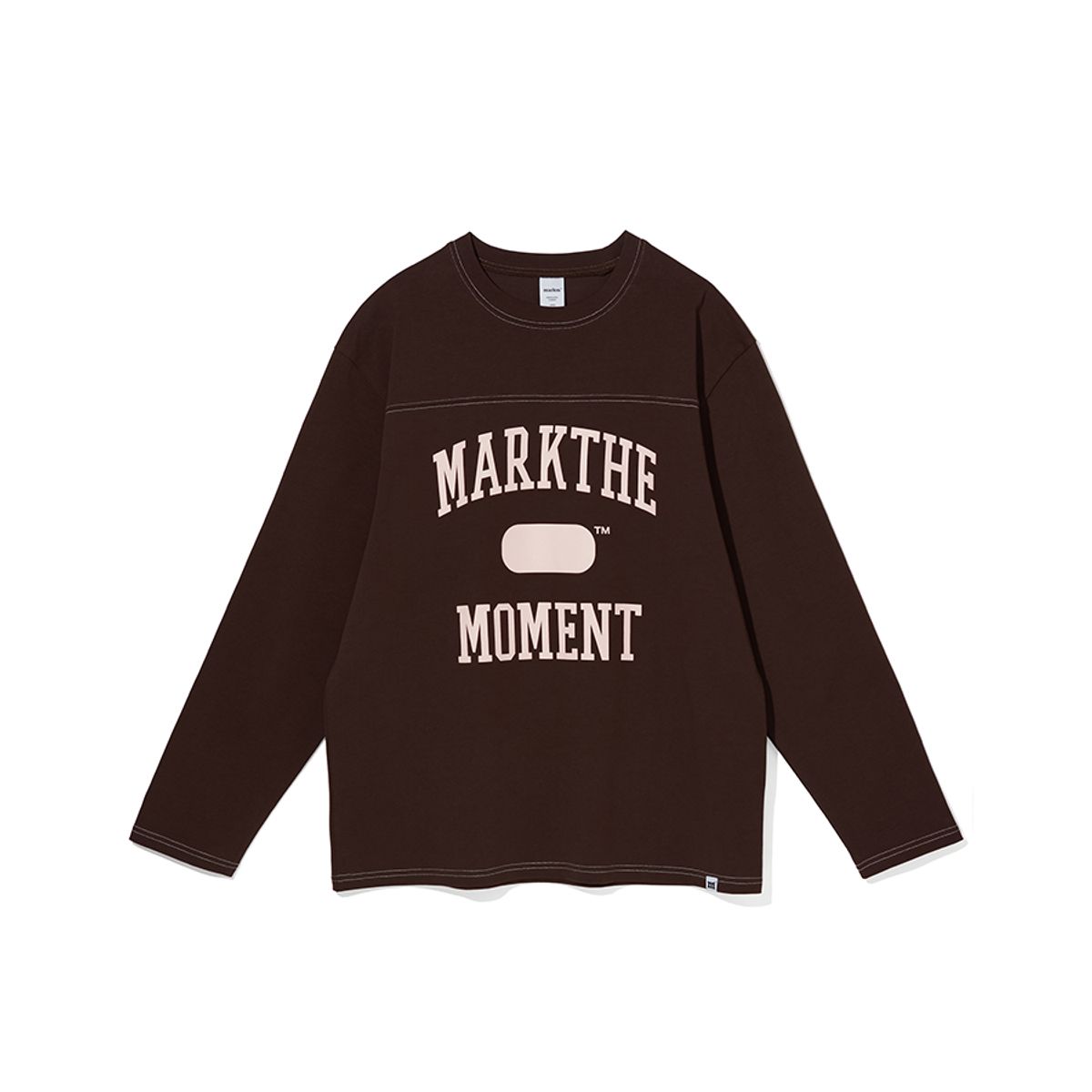 마크엠(MARKM) 마크 더 모먼트 슬로건 스티치 포인트 롱 슬리브 (MIIBB8705)