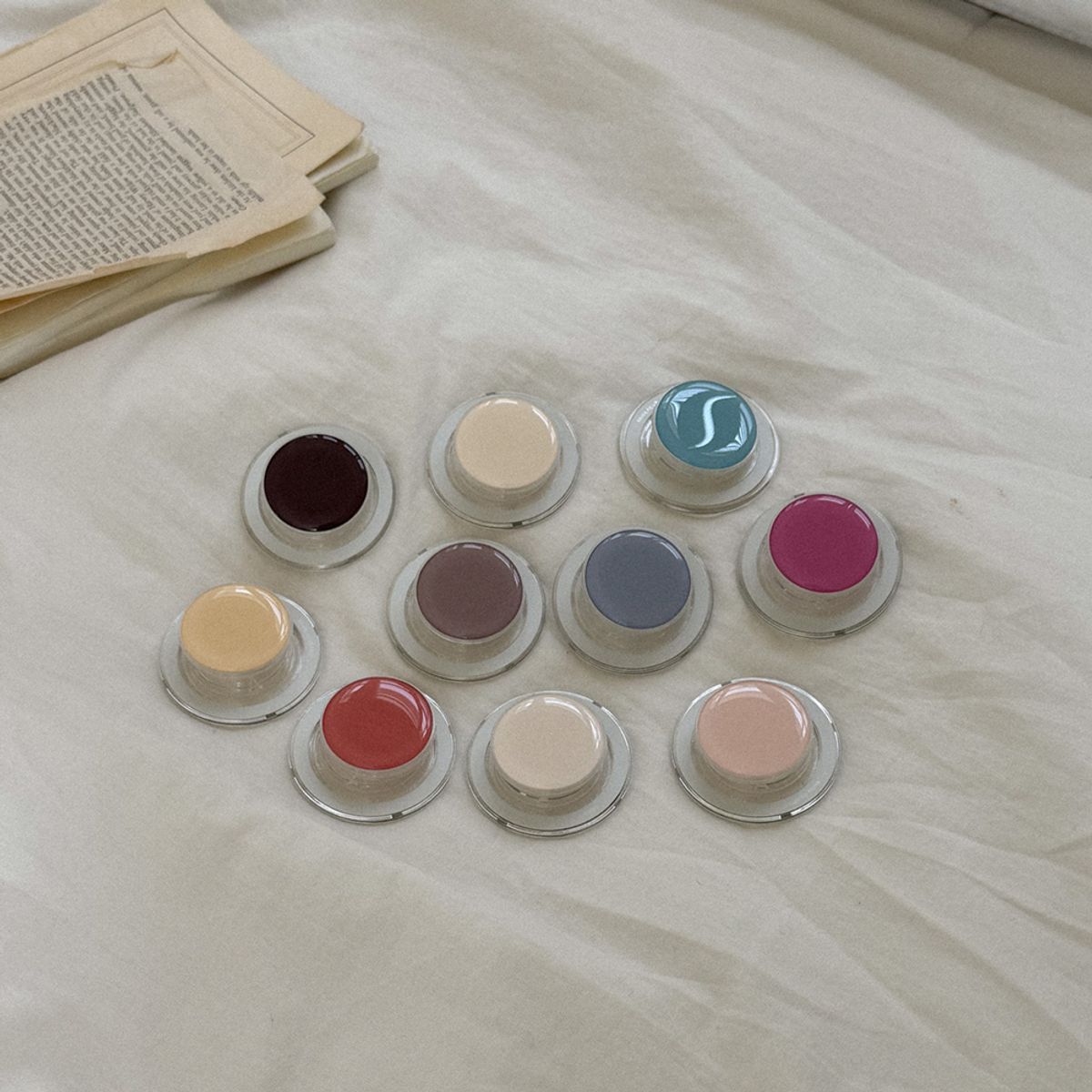 메이드모먼(MADEMOMENT) [mm] soft cream 무지 디자인 [맥세이프 에폭시톡]