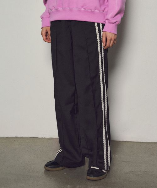 [YOUHEEXOTZ] STAR PATTERN LAYERED BANDING TRACK PANTS_GREY source detail 12