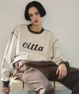 체인 스티치 로고 스웨트 셔츠 맨투맨 티셔츠_CTT309(오트멜란지_브라운)