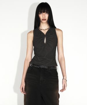 오벌 컷아웃 탱크 탑_브라운