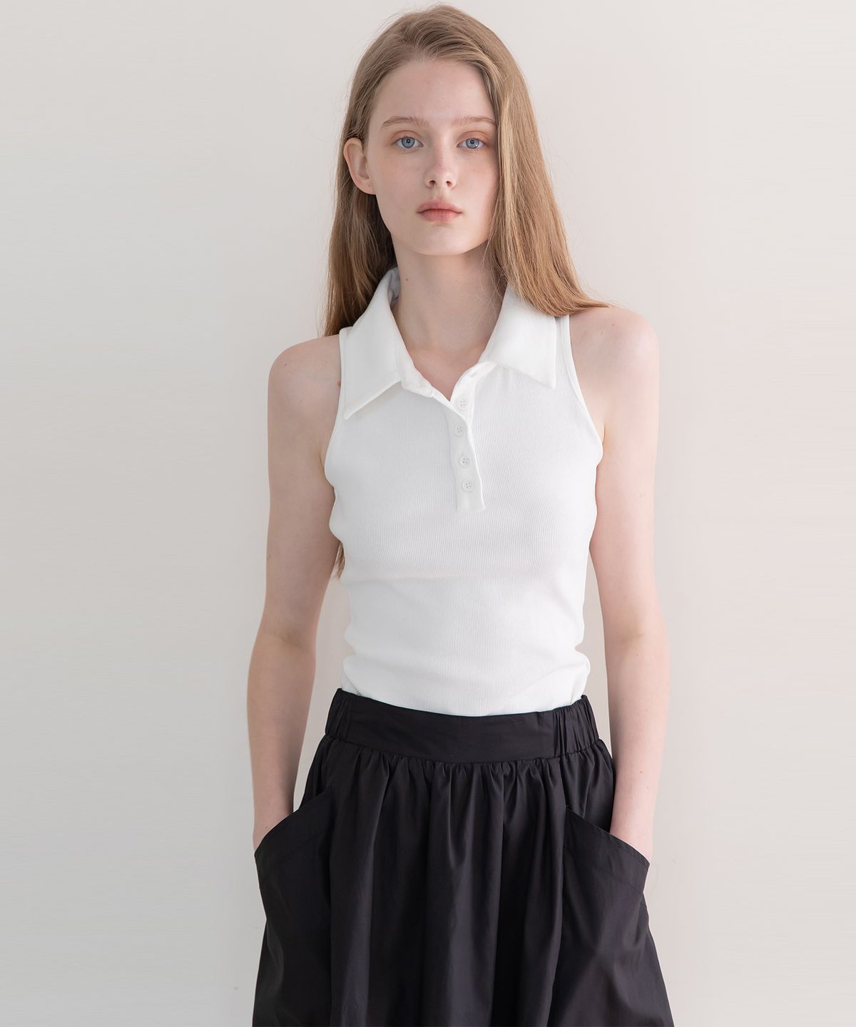제이마크뉴욕(JMARKNEWYORK) Sleeveless collar crop t-shirt - White