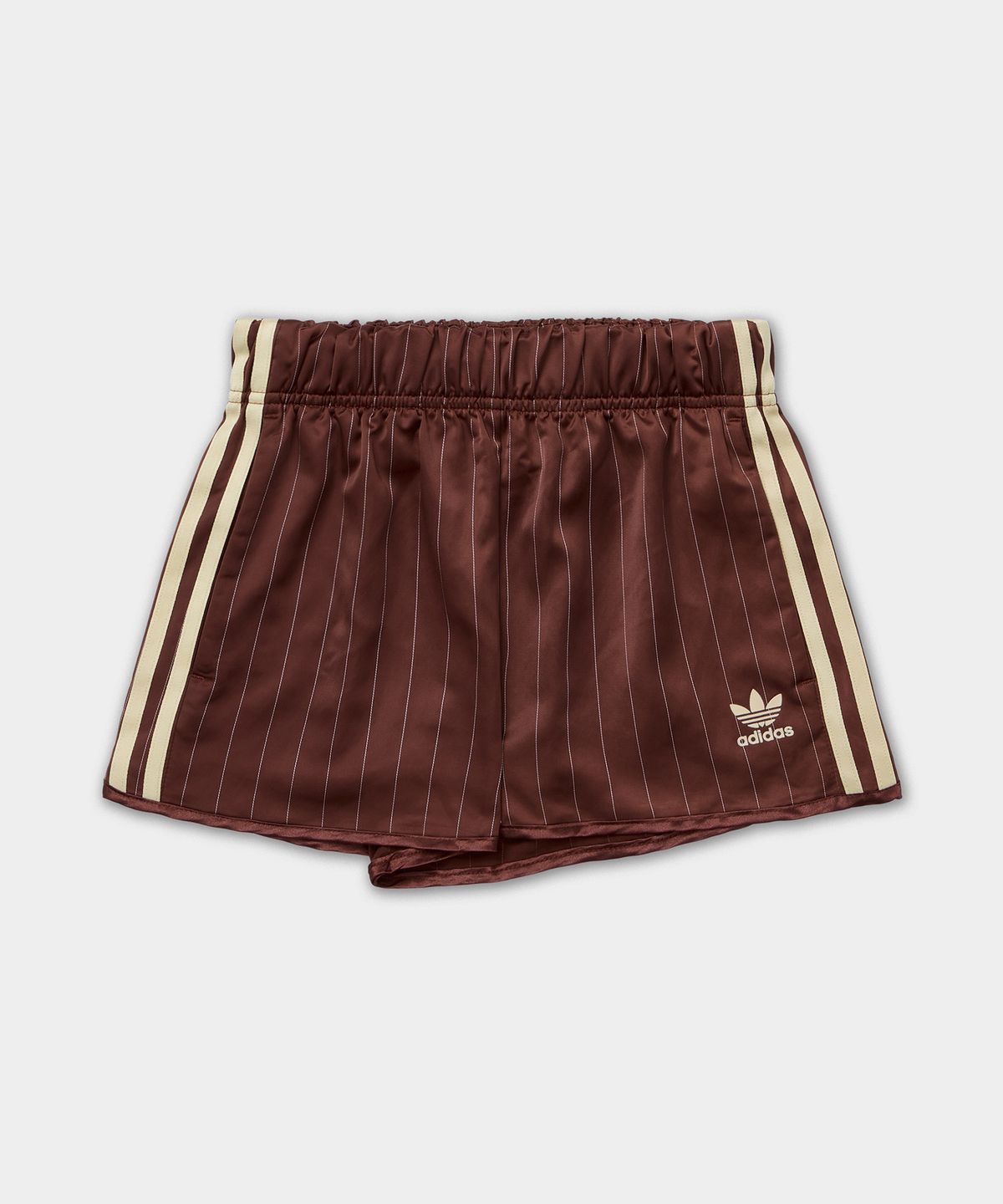 아디다스(ADIDAS) 핀스트라이프 새틴 숏 팬츠 - 브라운 / KC4236