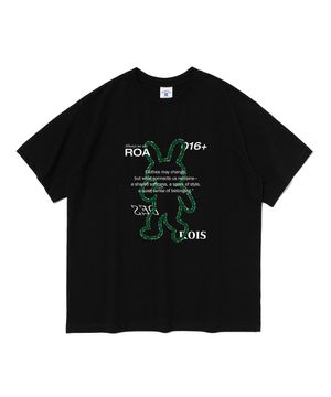 스프레이 프린팅 래빗 반팔 티셔츠 (블랙)