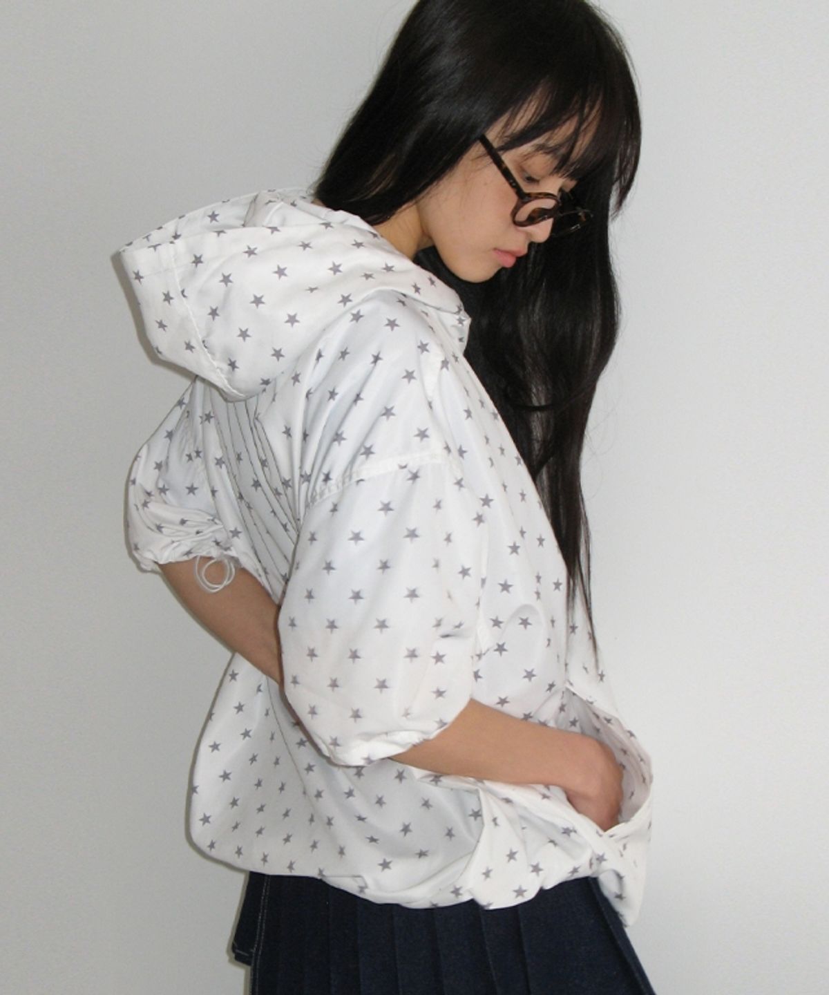 론론(RONRON) HOODED HALF SLEEVE WINDBREAKER WHITE STAR