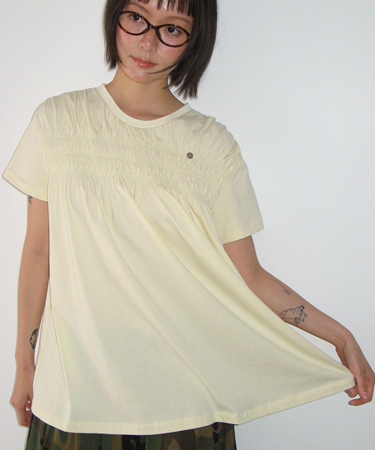 론론(RONRON) SMOKED FLARE T SHIRT SOFT YELLOW