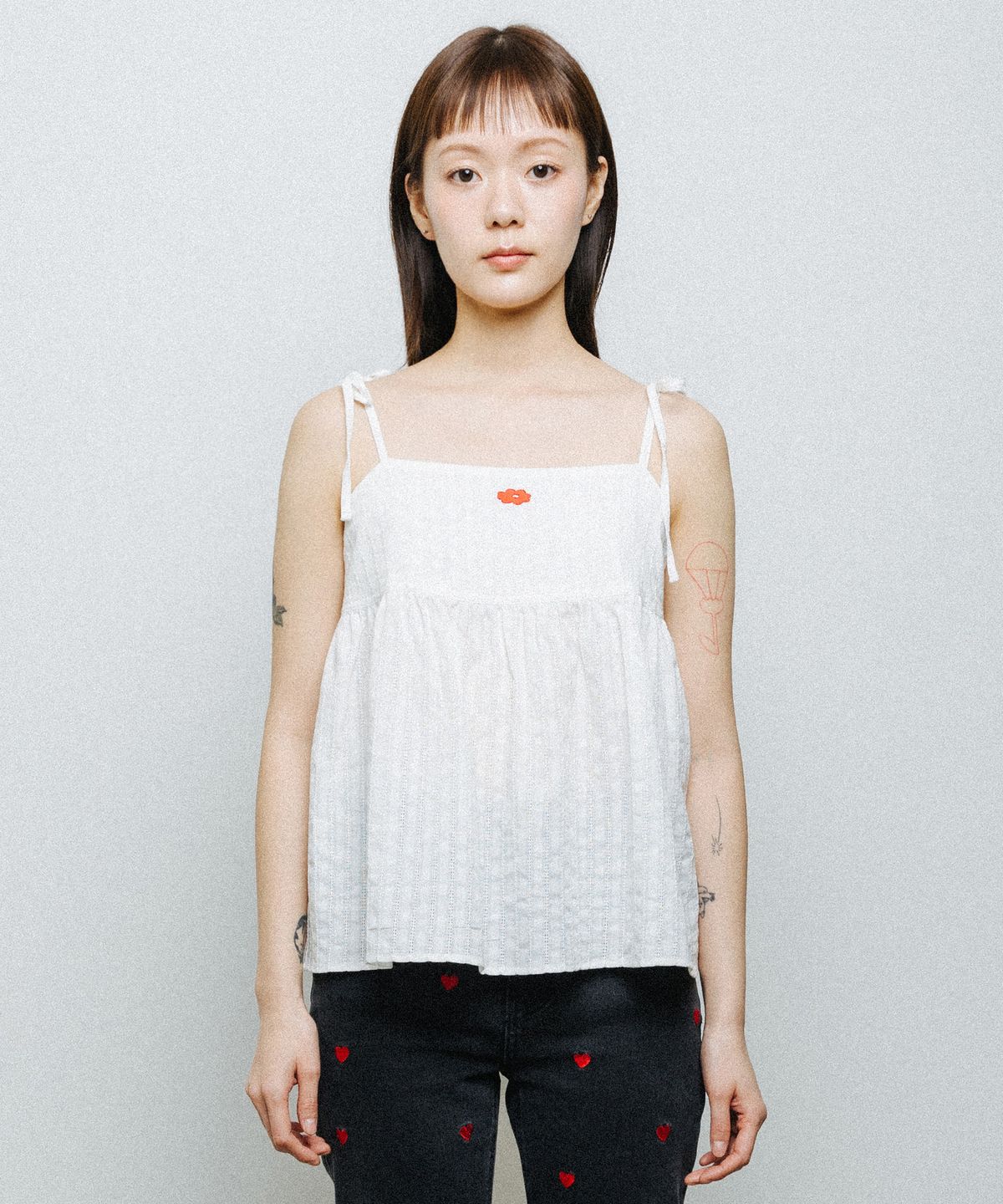 데이지신드롬(DAISY SYNDROME) CAMISOLE SHIRRING BLOUSE white