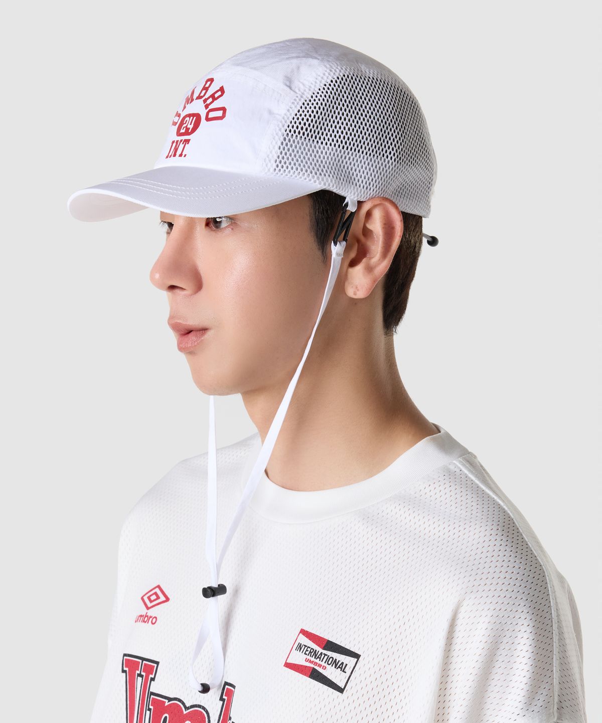 엄브로(UMBRO) 스트링 캠프캡 화이트(UQ323CCP72)