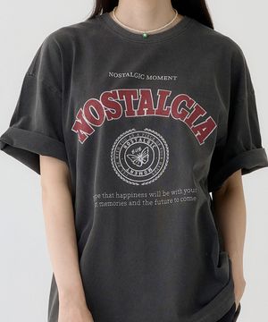 노스텔지아 피그먼트 티셔츠_차콜 레드