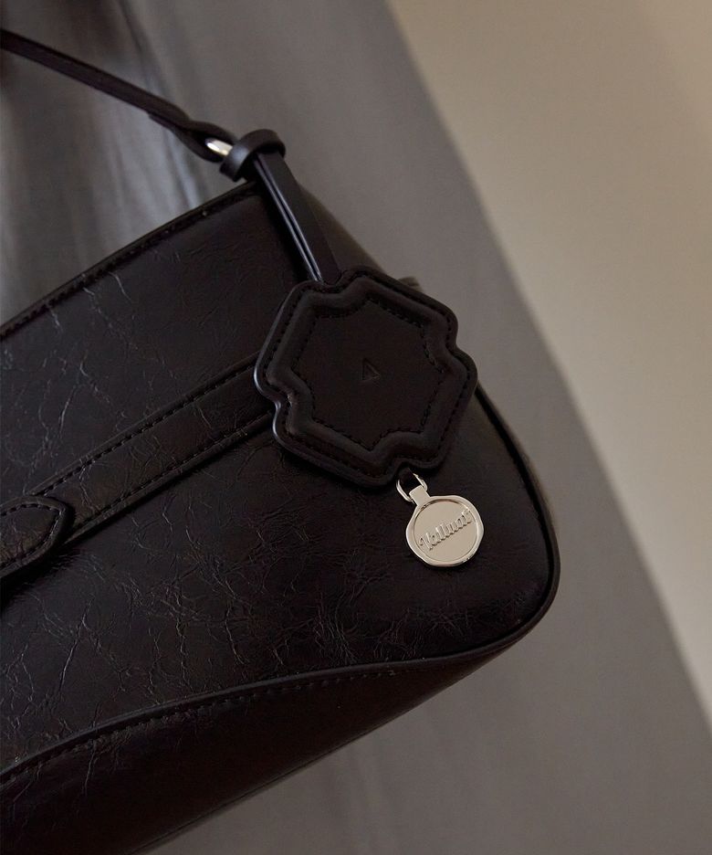Clover mirror bag charm_Black