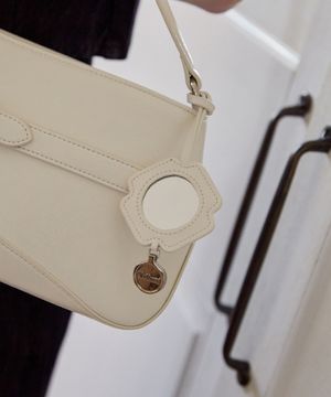 Clover mirror bag charm_Ivory