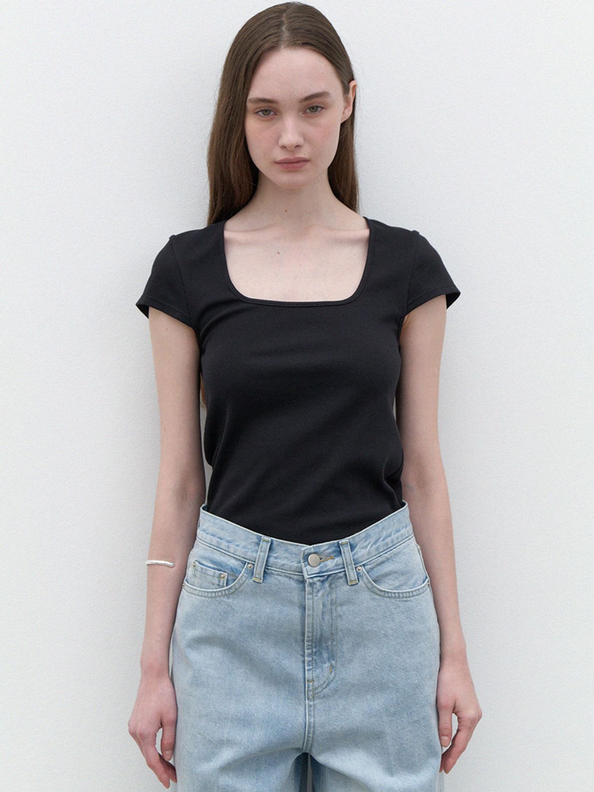 라르고(LARGO) U-neck top (black)