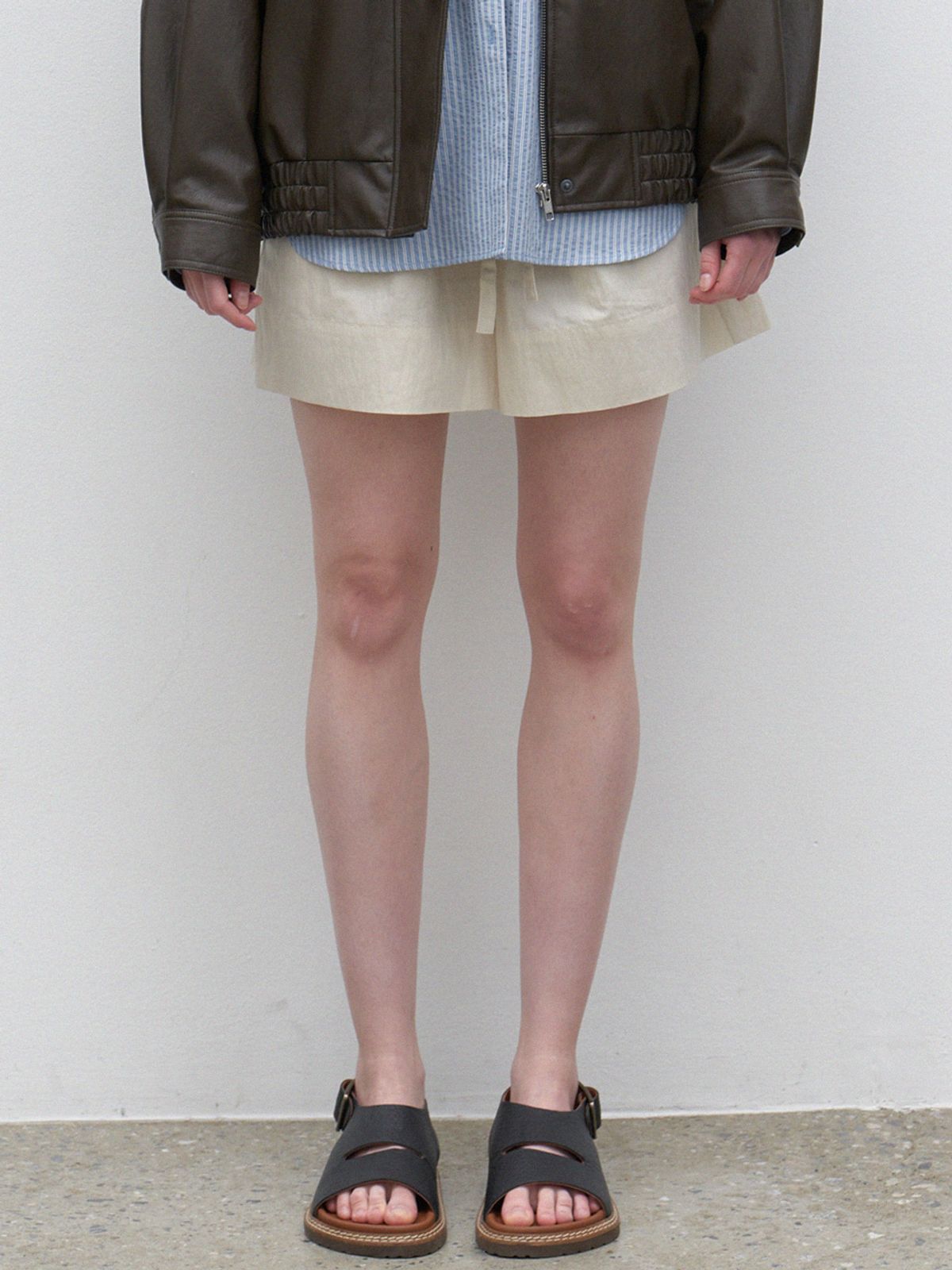 라르고(LARGO) Banding wide short pants (cream)