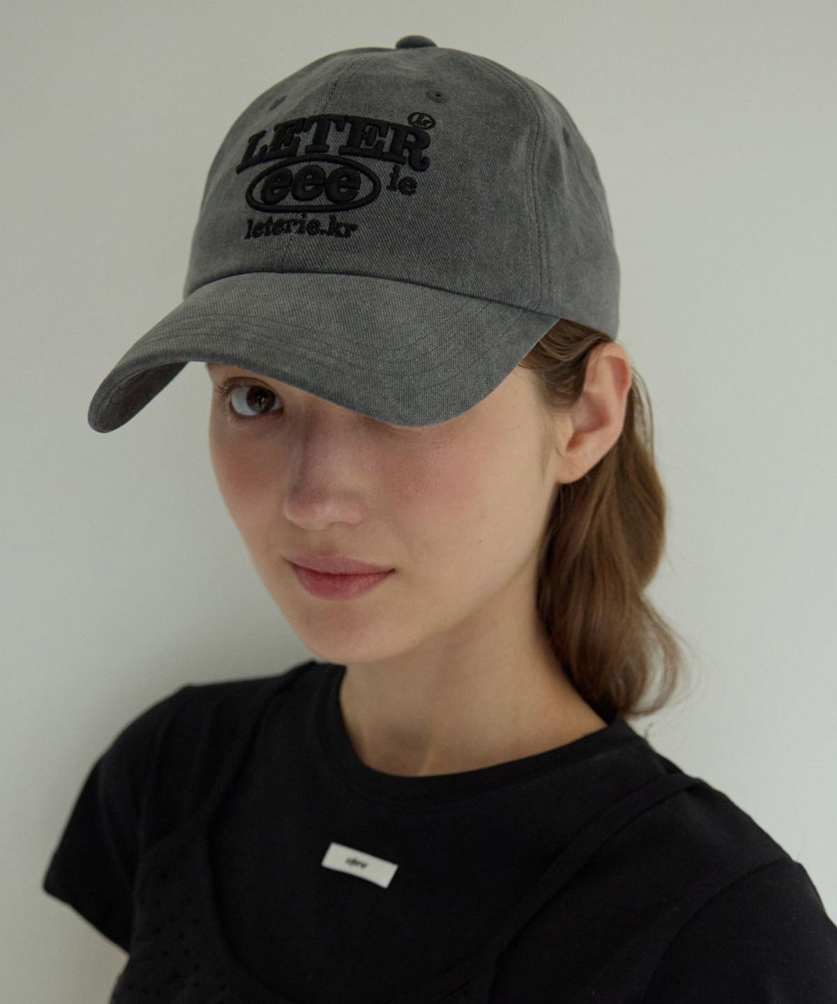 레터리(LETERIE) LETERIE LOGO CAP_DARK GREY