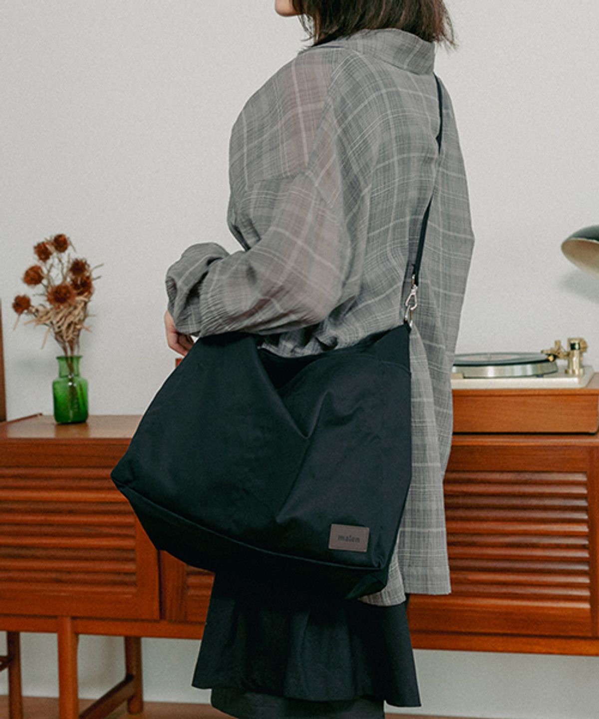 말렌(MALEN) 유니섹스 숄더백 블랙