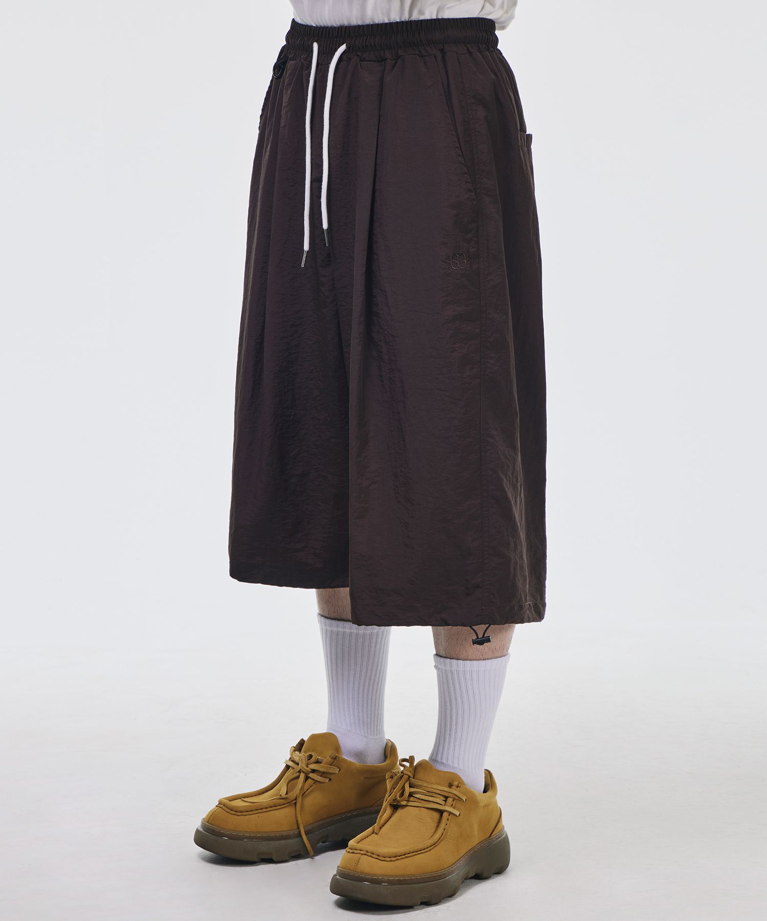 [SIGNATURE] One-tuck banding nylon bermuda pants /追跡付 SIGNATURE] One-tuck banding nylon bermuda pants /追跡付