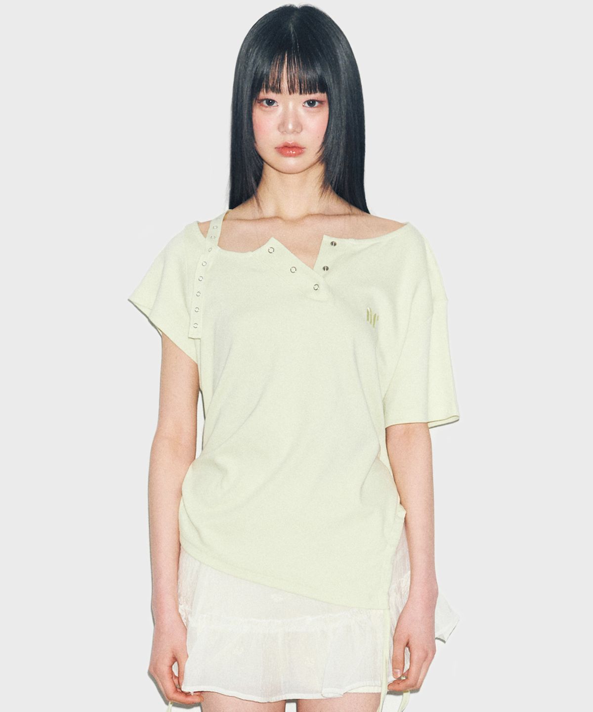 닐링(NILLRING) T18.00 Haff-off-shoulder Short-sleeved T-shirt _ Lime