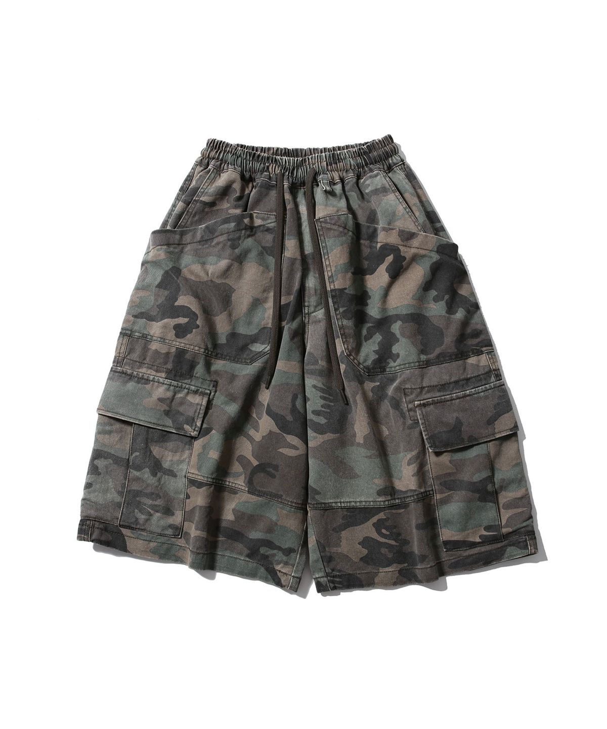 공백(GONGBAEK) Wide Bermuda Cargo Pants_Camo