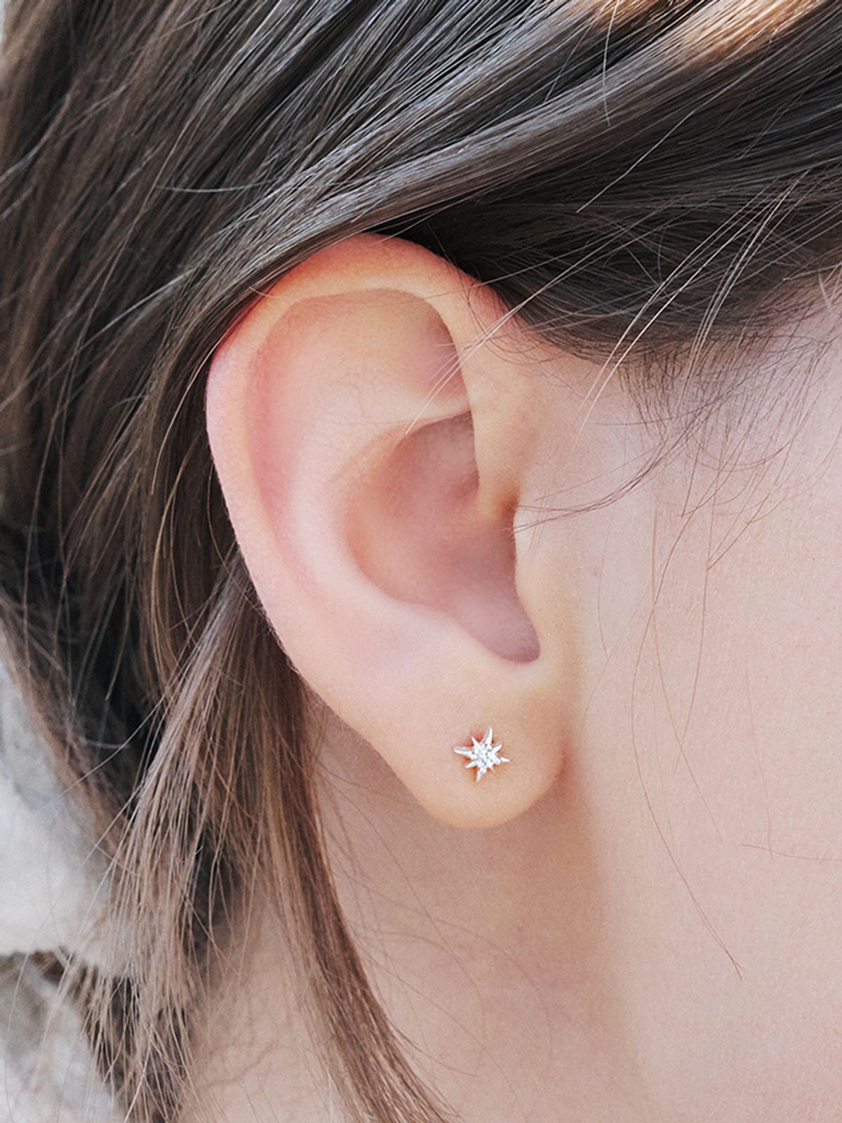앵브록스(ENGBROX) [silver925] dazzle star cubic earring