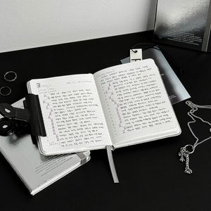 스크랩 더 모먼트 실버 노트