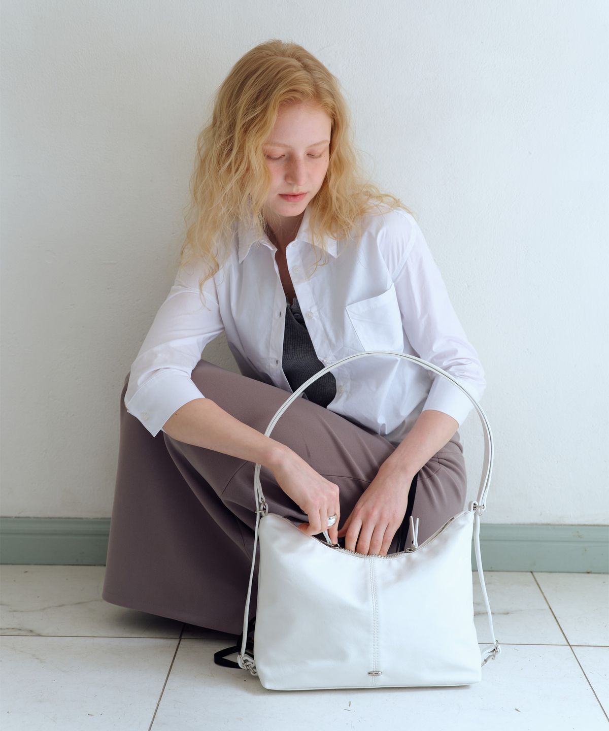 오브히(OVHEE) 엘린 투웨이백 Elin Two-way Bag_White