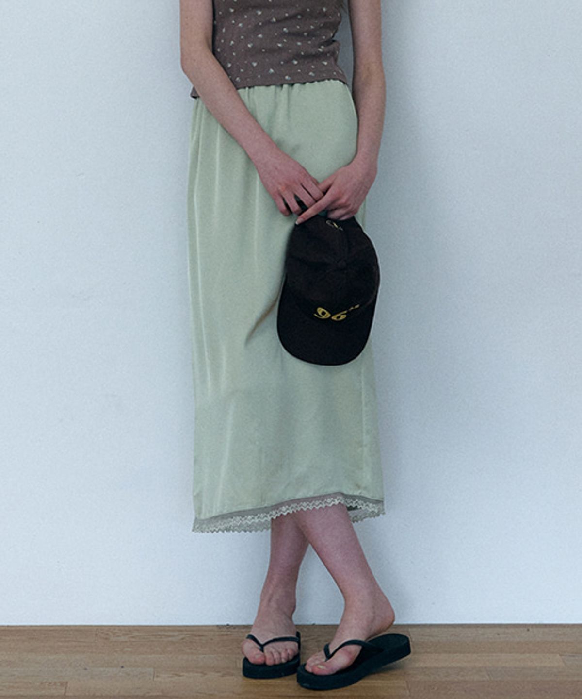 샵아라(SHOP,ARA) Ritten Satin Skirt_Light Olive