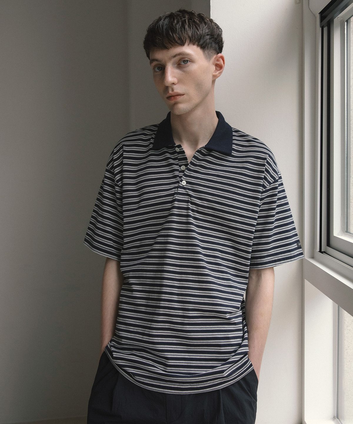 어나더 오피스(ANOTHER OFFICE) Brief Stripe Short Sleeve T (Navy)