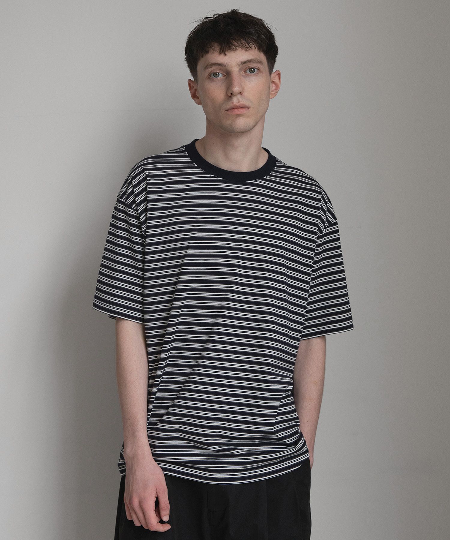 MUSINSA公式 | ANOTHER OFFICE Zephyr Stripe Short Sleeve T (Navy)