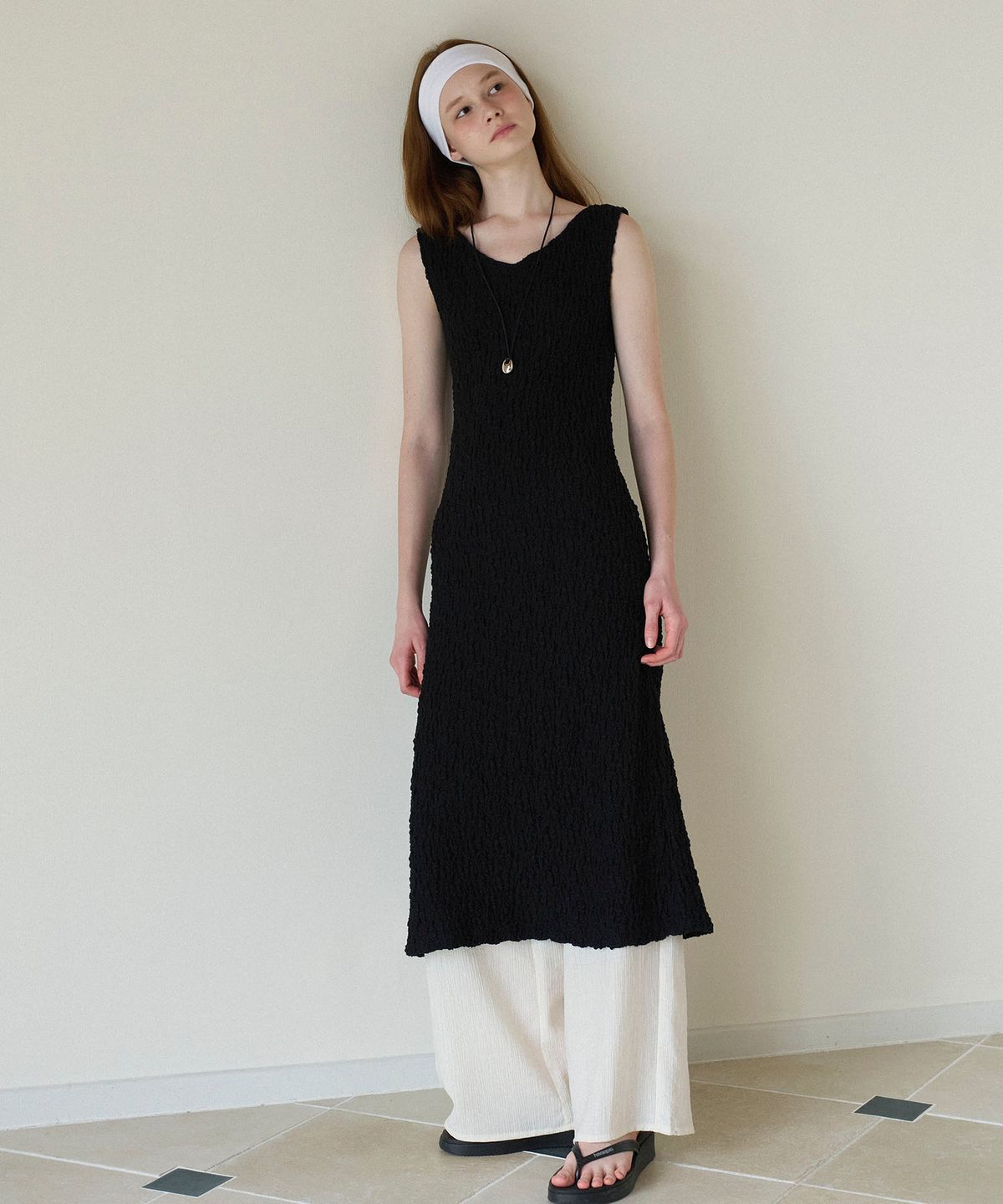 쏘이르(SO IR) WRINKLE LONG ONE PIECE - BLACK