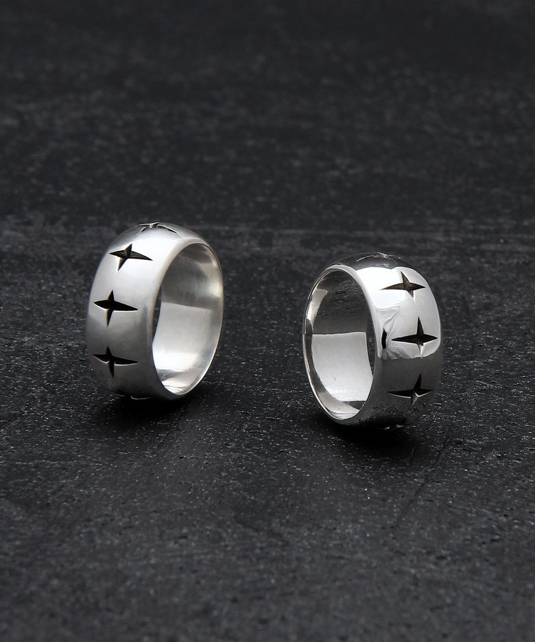 Royal star ring