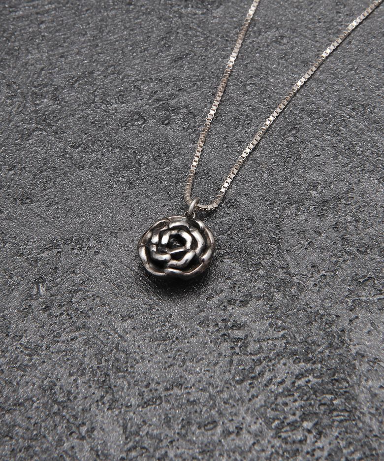 Black Rose necklace
